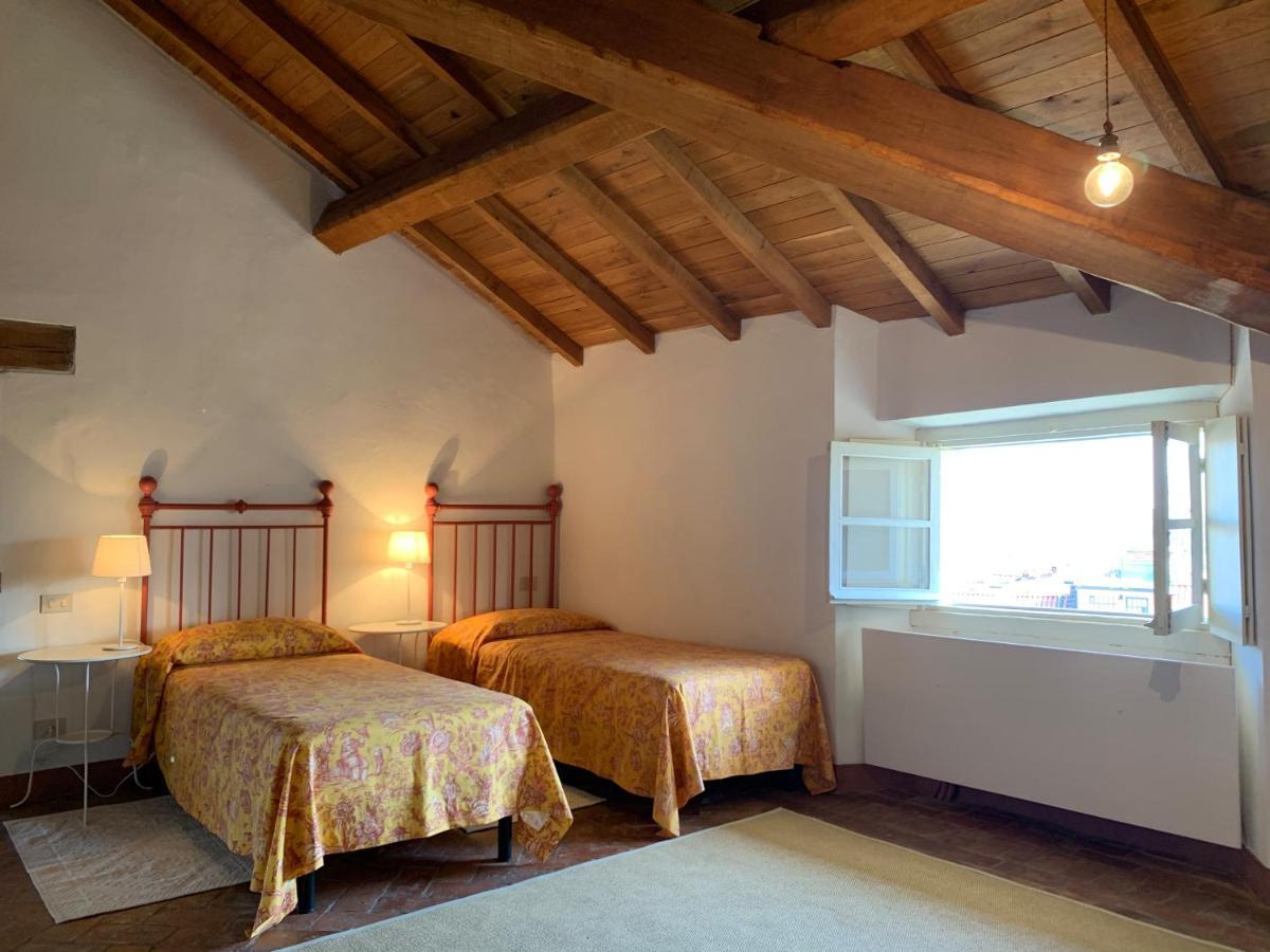 Castello Di Rocca Grimalda Guest House Bagian luar foto