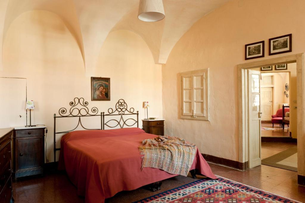 Castello Di Rocca Grimalda Guest House Ruang foto