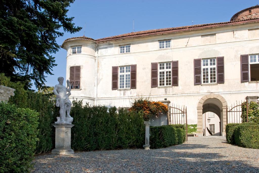 Castello Di Rocca Grimalda Guest House Bagian luar foto