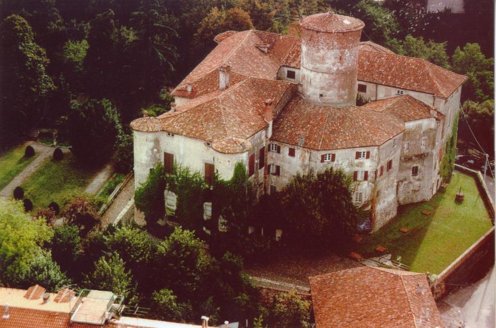 Castello Di Rocca Grimalda Guest House Bagian luar foto