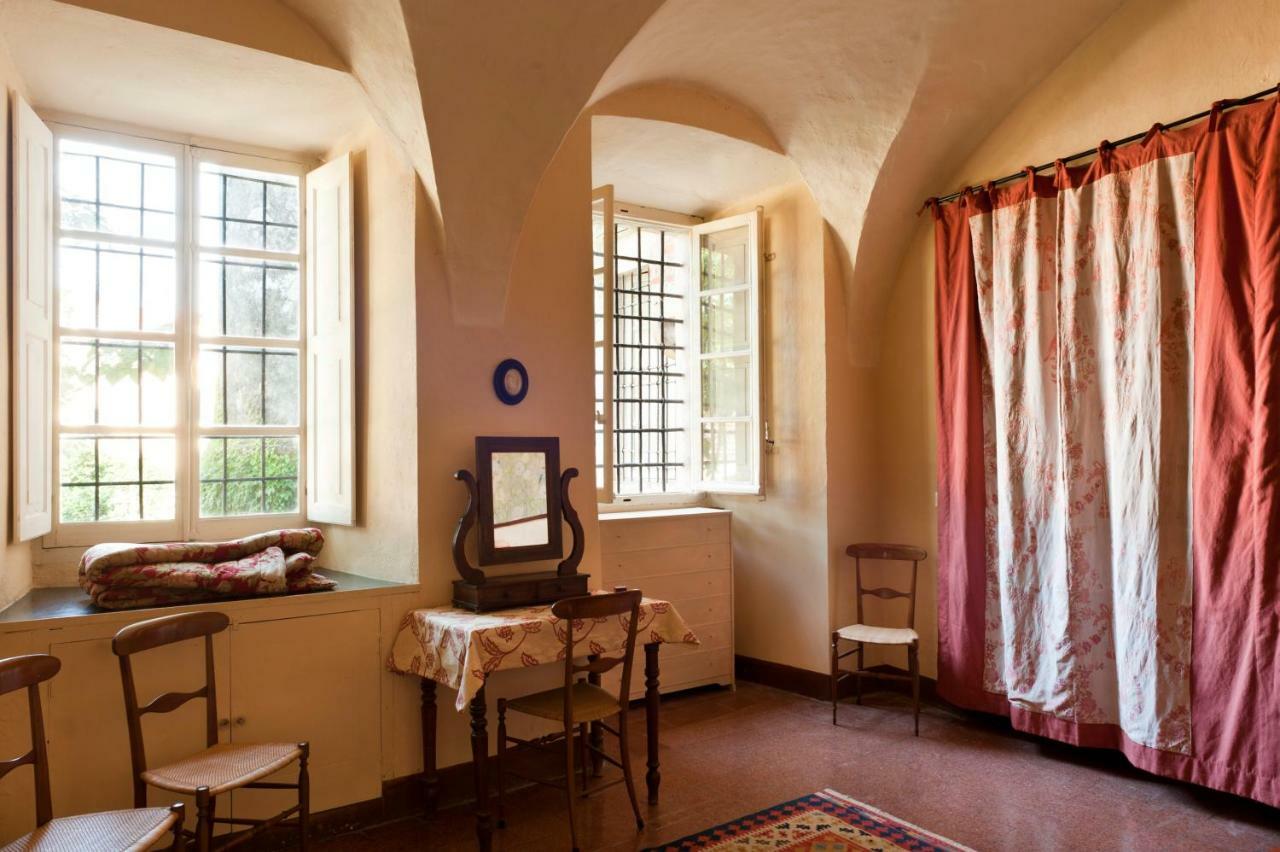 Castello Di Rocca Grimalda Guest House Bagian luar foto