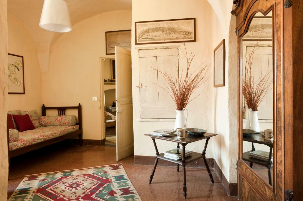 Castello Di Rocca Grimalda Guest House Bagian luar foto